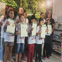 Inglês para crianças na ONG Prateleira solidária primeiro semestre de 2024 2